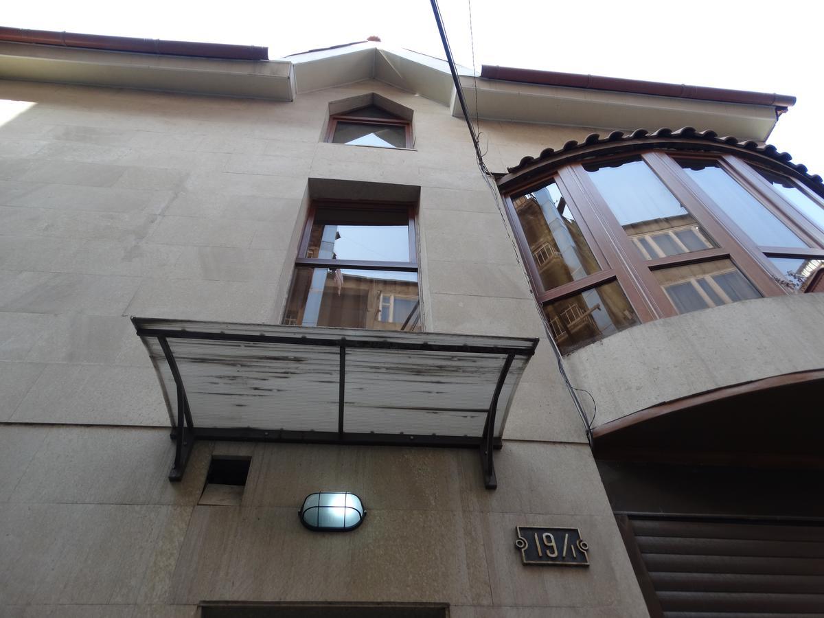 Destiny 1 Hostel Yerevan Exterior photo